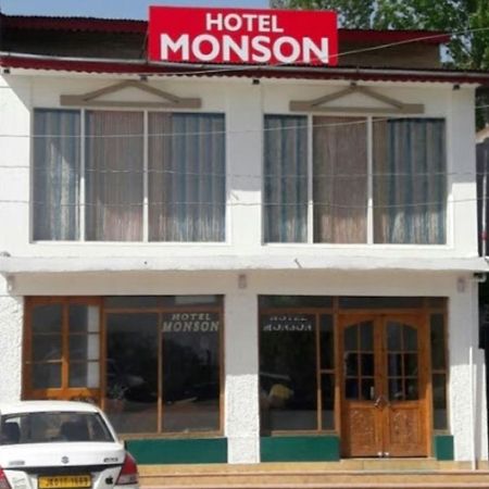 Hotel Monson Srīnagar Eksteriør billede